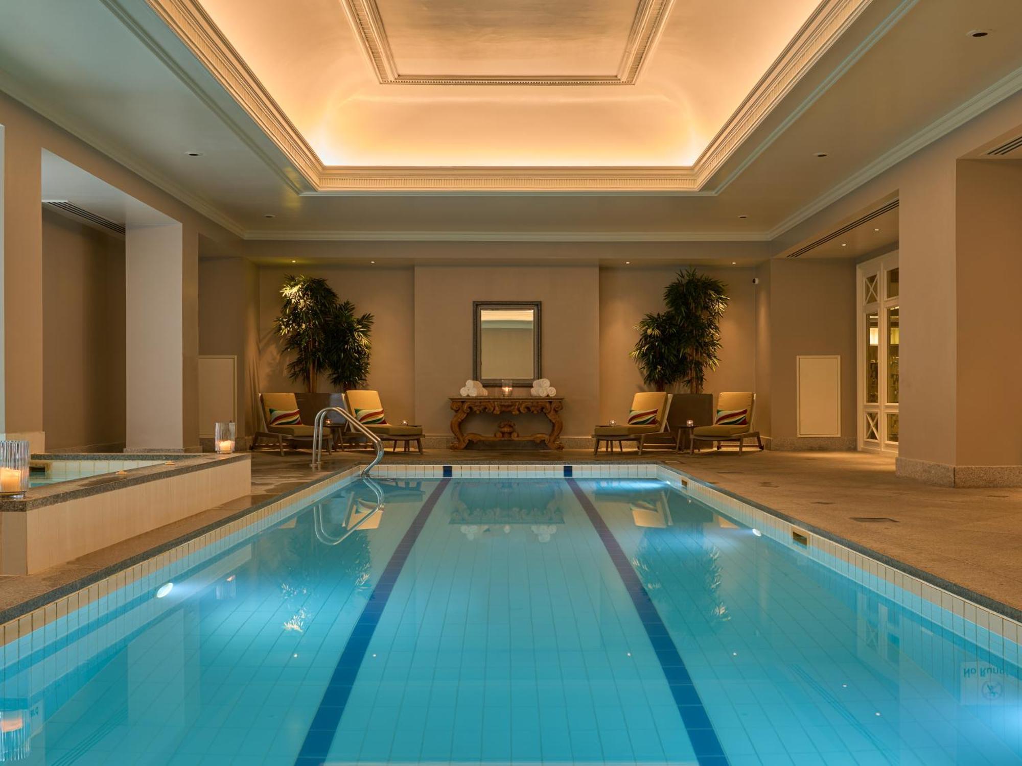 Готель Intercontinental Dublin By Ihg Екстер'єр фото The pool at the Four Seasons Hotel, London